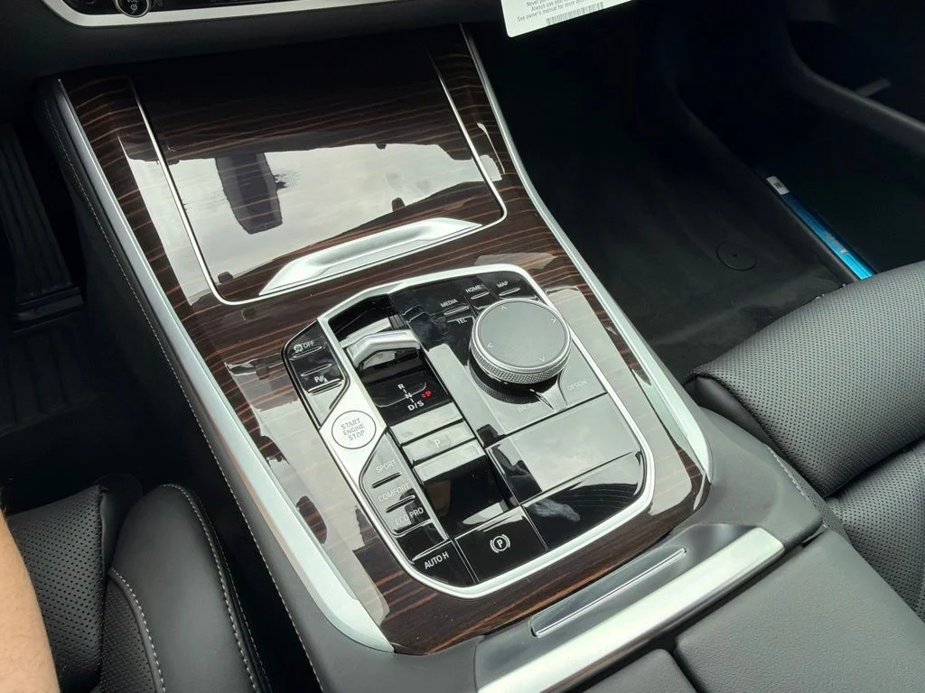 New 2026 Skyscraper Grey Metallic BMW sDrive40i image 22