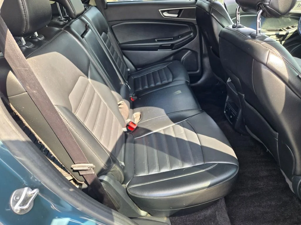 Used 2016 Blue Ford SEL image 10