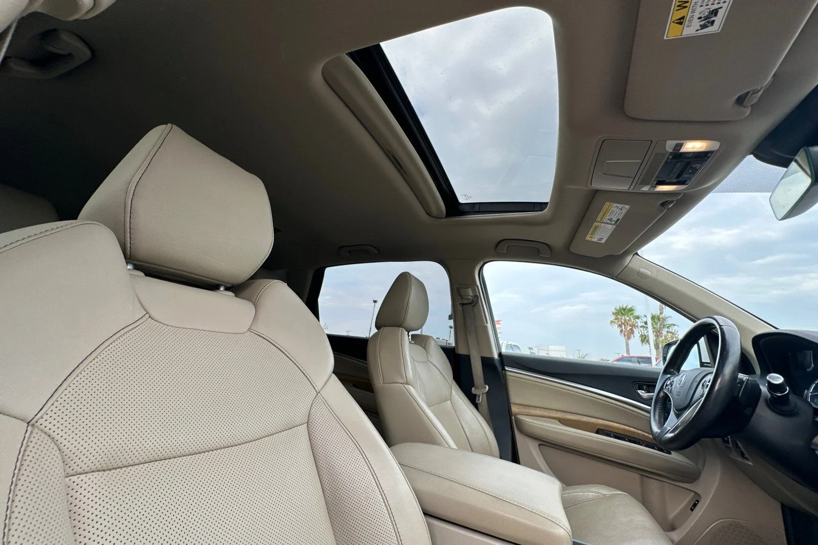 Used 2019 White Acura 3.5L Technology Package image 17