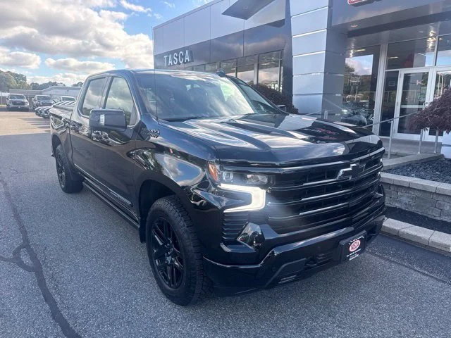 Used 2025 Black Chevrolet High Country image 1