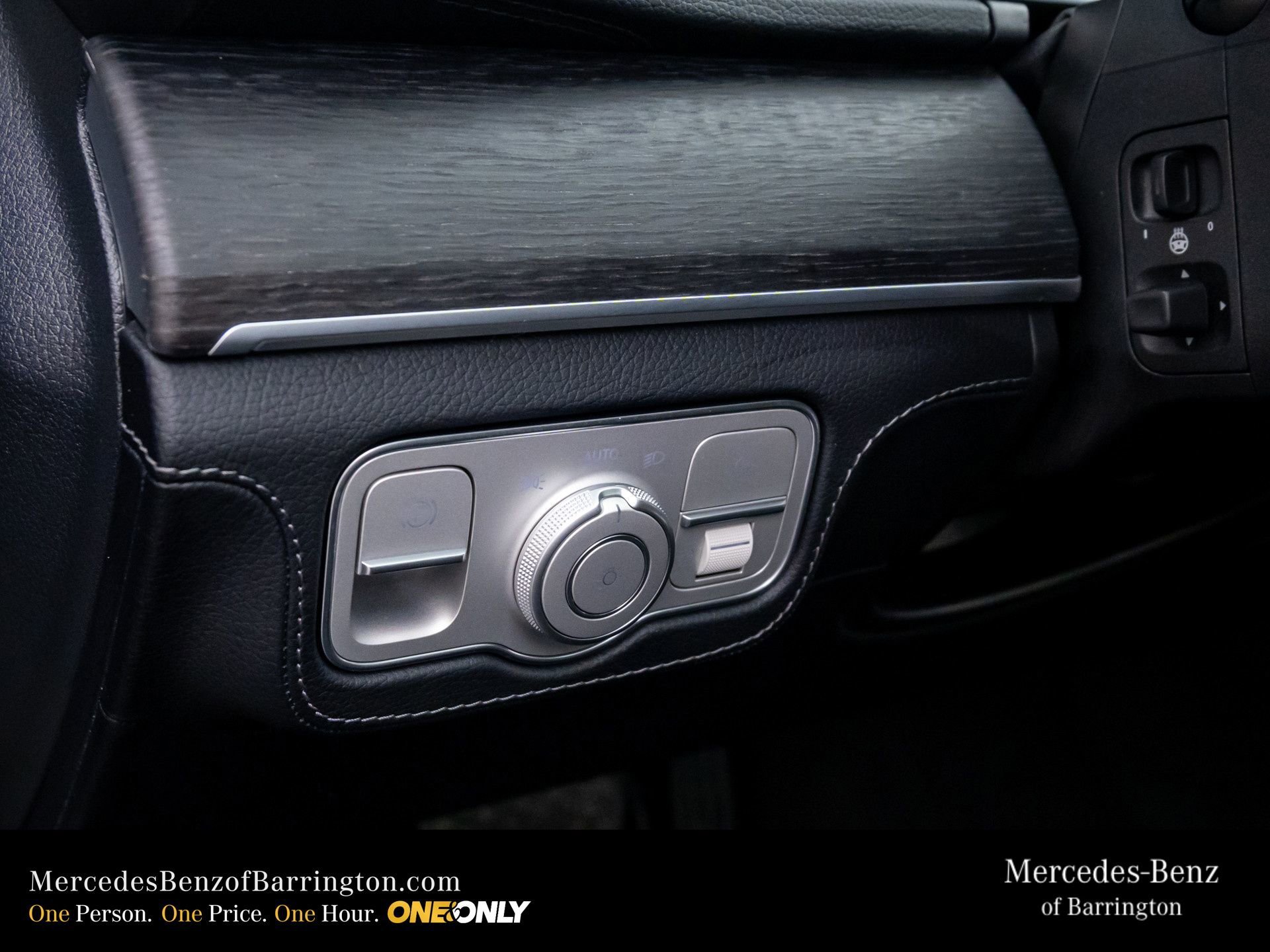 New 2026 Black Mercedes-Benz GLE 580 image 71