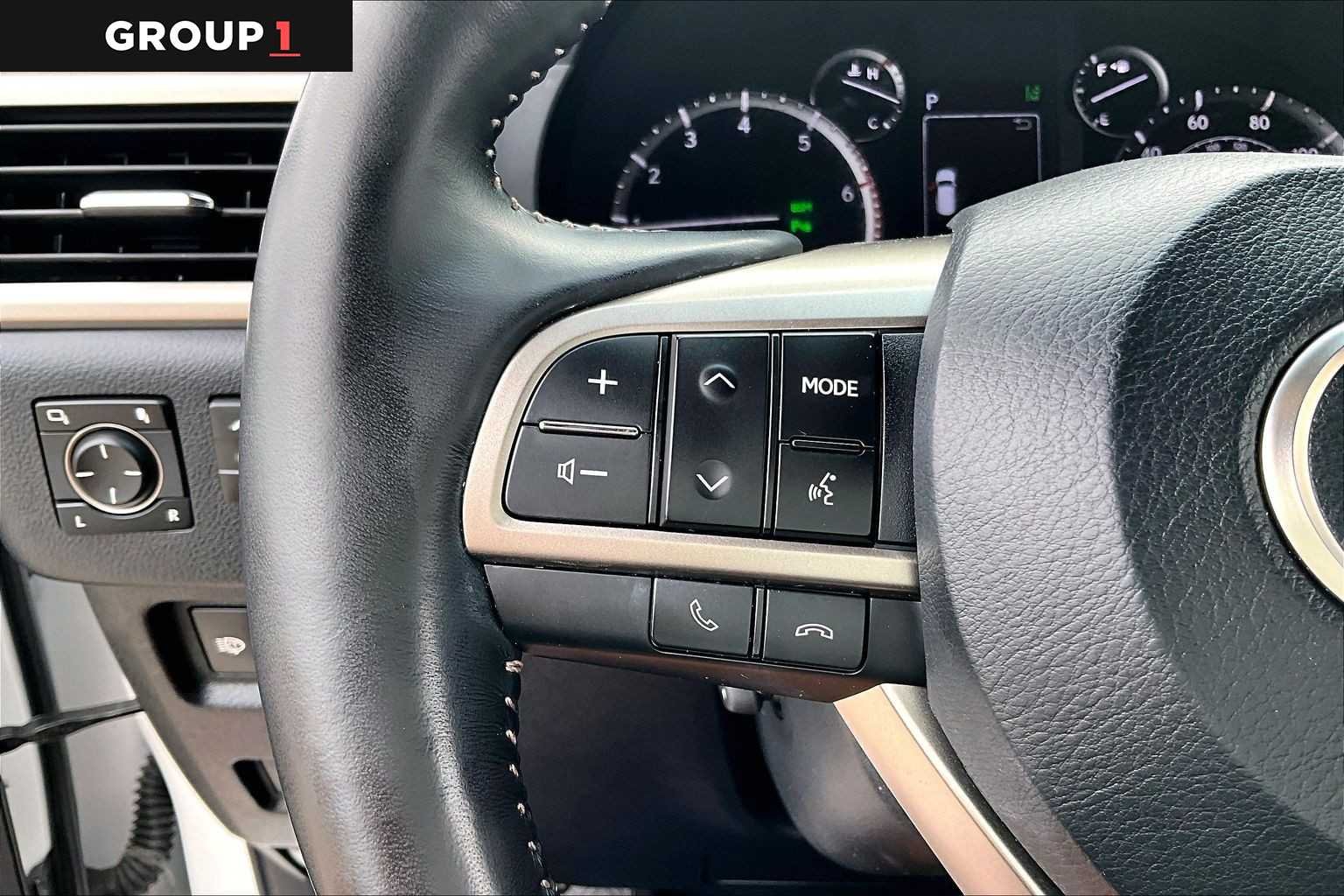 Certified Used 2021 STARFIRE PEARL Lexus Premium image 21