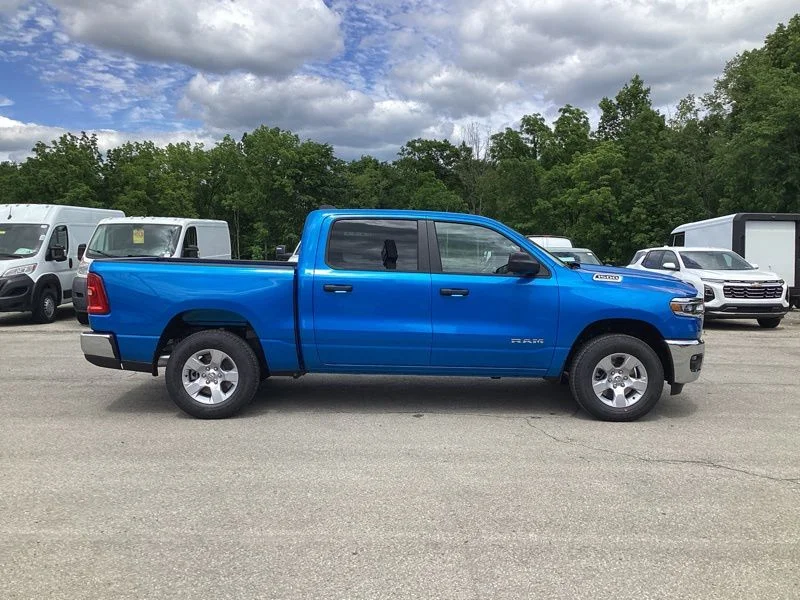 New 2026 Hydro Blue Pearl-Coat Exterior Paint RAM Big Horn/Lone Star image 8