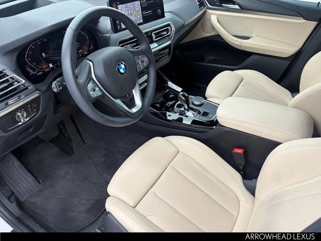 Used 2024 White BMW xDrive30i image 9
