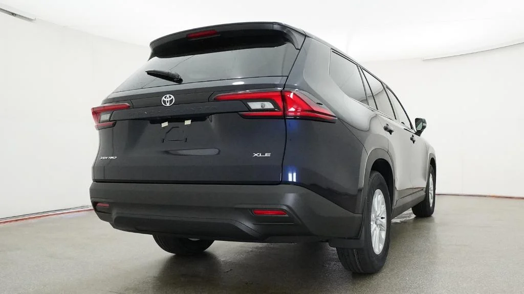 New 2026 Blueprint Toyota Hybrid XLE image 18