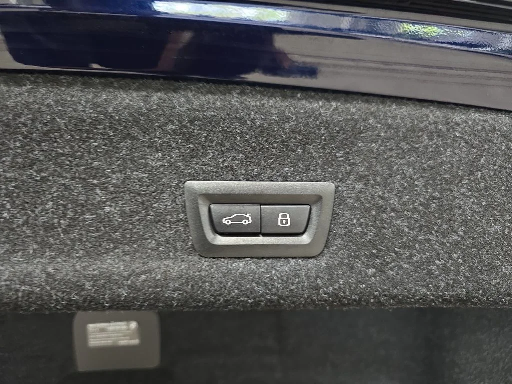 Used 2026 Tanzanite Blue II Metallic BMW 330i image 31