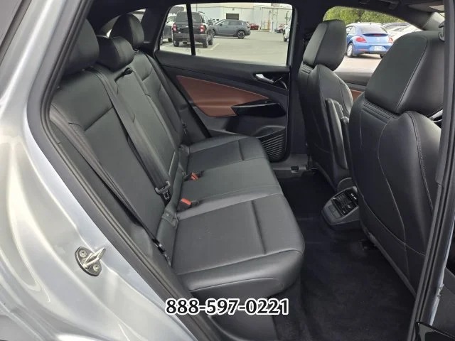Used 2021  Volkswagen Pro S image 17