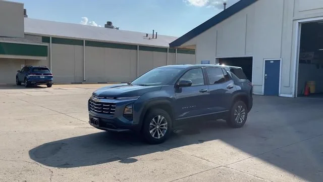 New 2027 Lakeshore Blue Metallic Chevrolet LT image 4