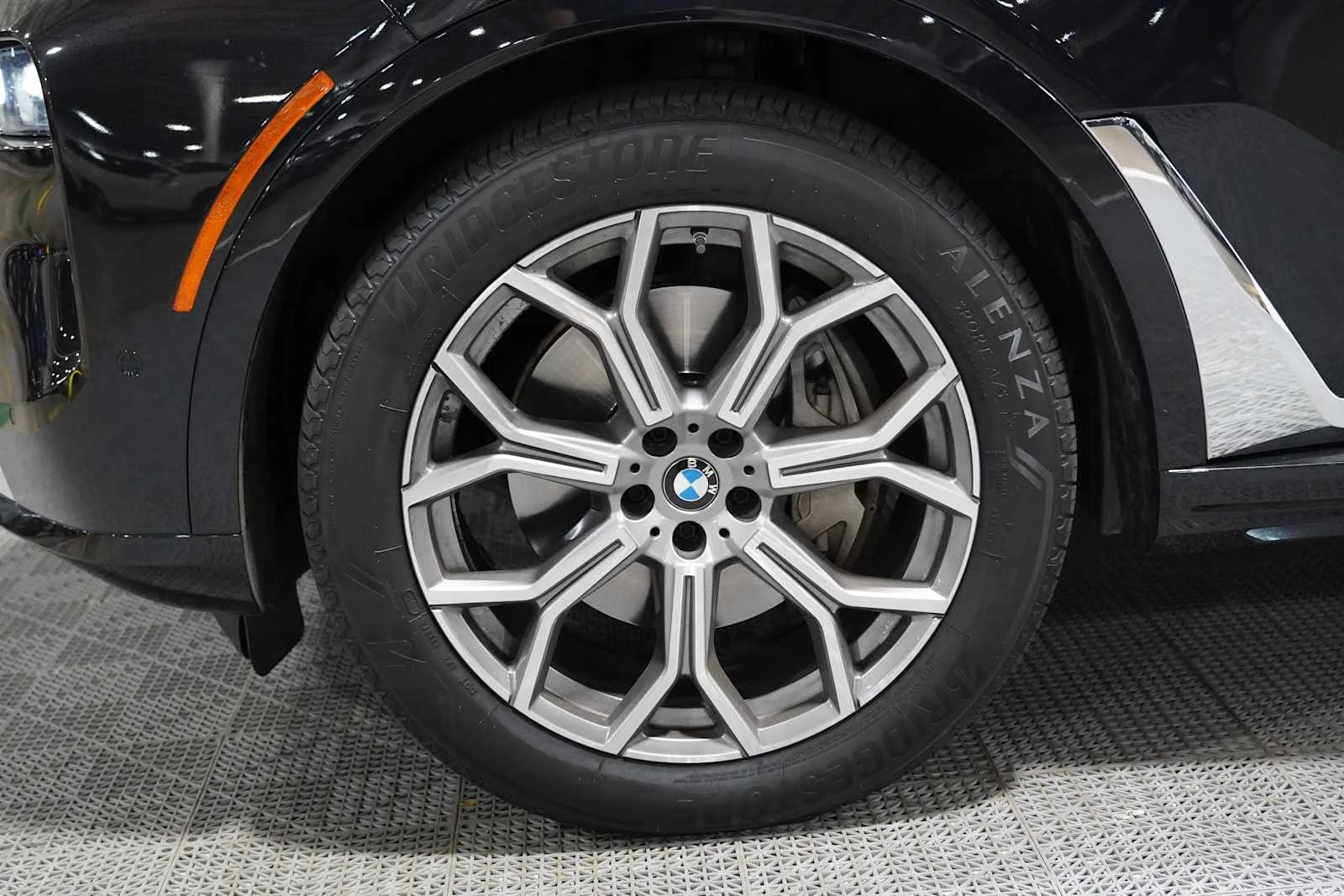 Certified Used 2025 Black Sapphire Metallic BMW xDrive40i image 8