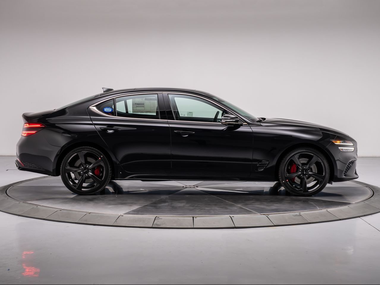 New 2026 Vik Black Genesis 3.3T SPORT PRESTIGE image 6