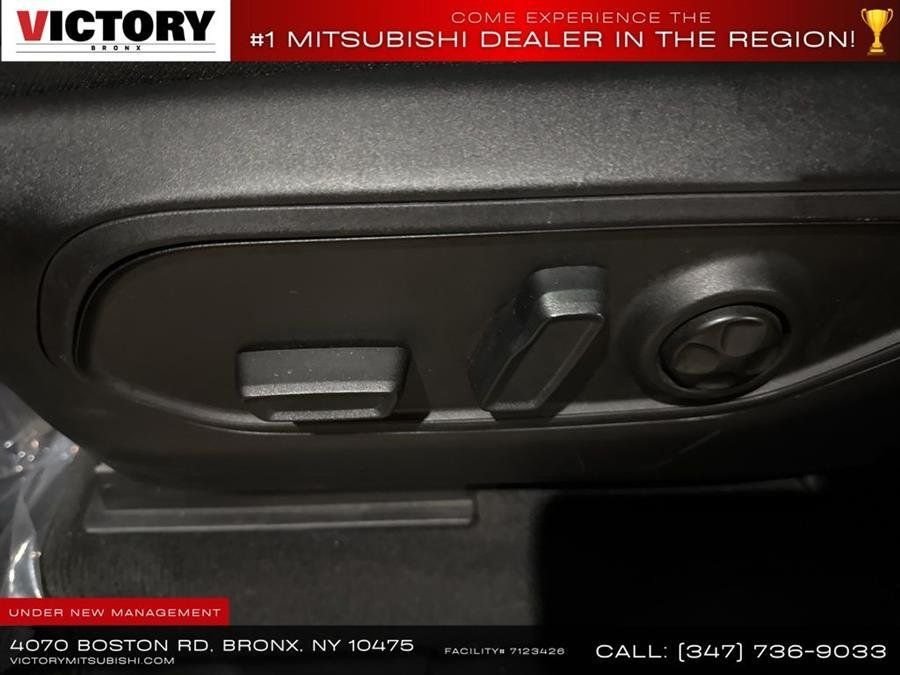 Used 2023 Black Jeep Limited image 36