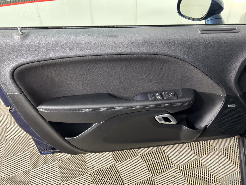 Used 2016 Blue Dodge SXT image 11
