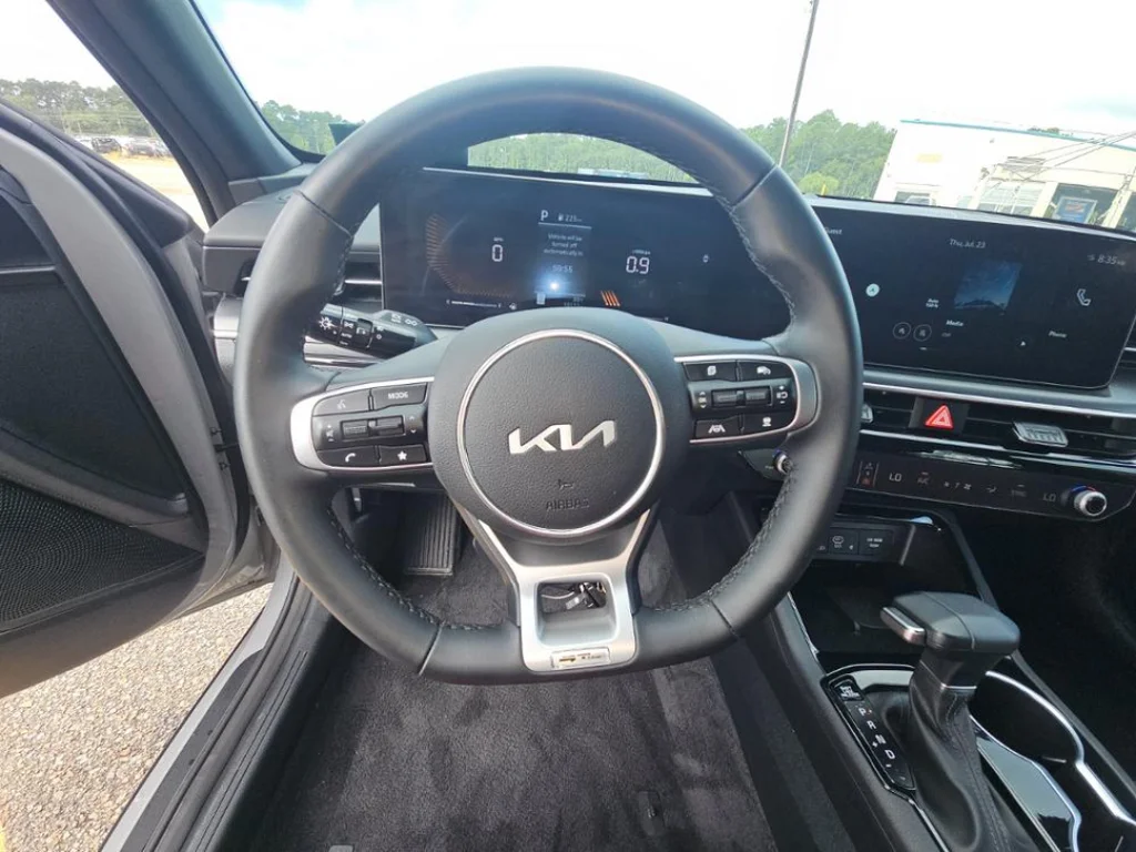 Used 2026 Gray Kia GT-Line image 6
