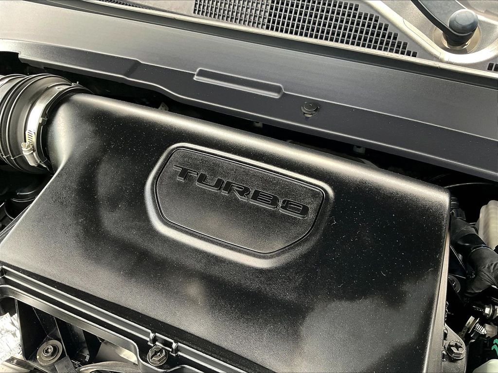 Used 2024 Black Jeep Latitude image 30