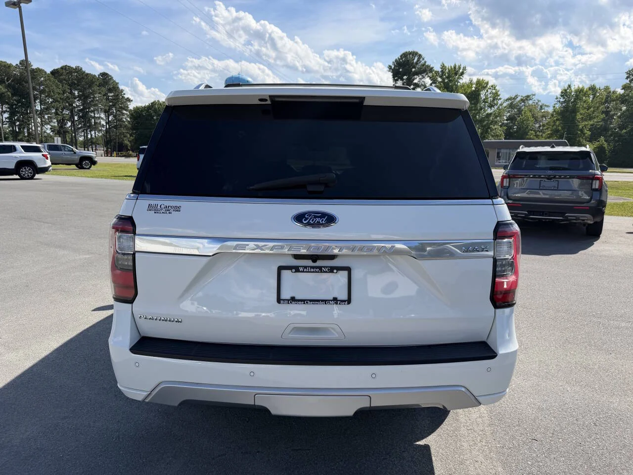 Used 2021 Off White Ford Platinum 4x4 4dr SUV image 25