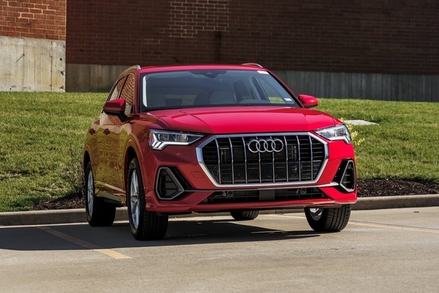 2024 Audi Q3 S line Premium