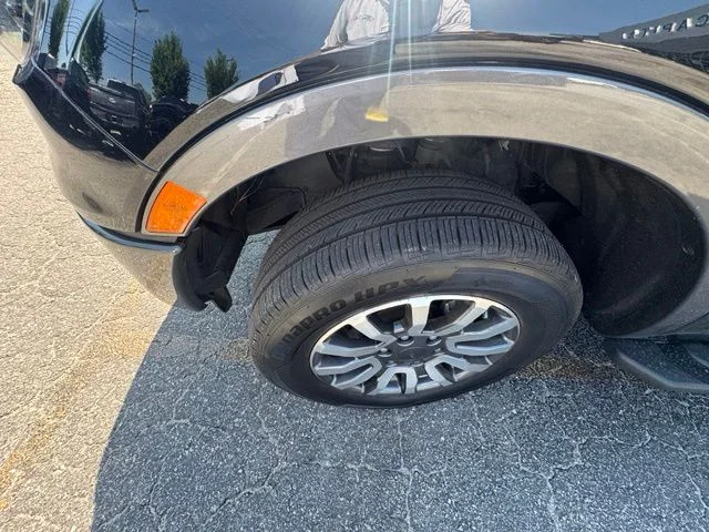 Used 2020 Black Ford XLT image 2
