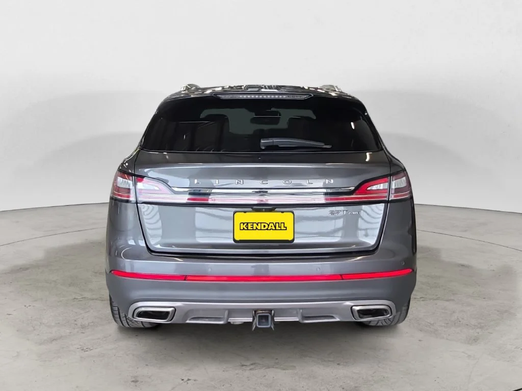 Used 2020 Gray Lincoln Reserve image 6