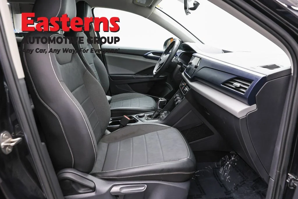 Used 2022 Black Volkswagen 1.5T SE image 21