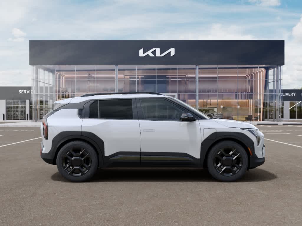 New 2027 Snow White Pearl Kia Land image 7