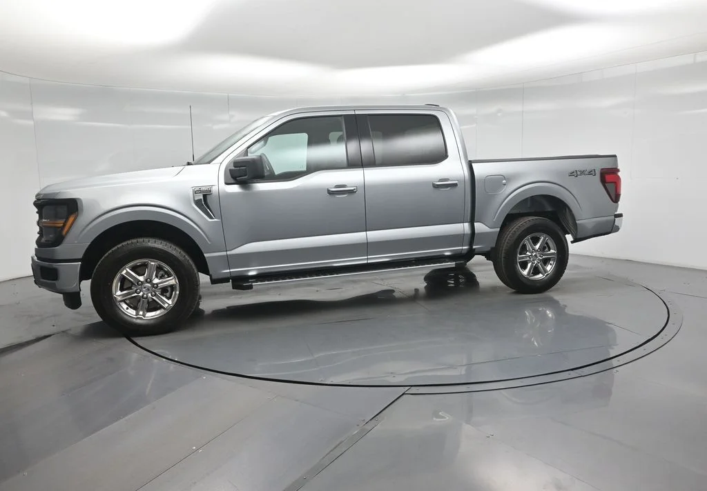 Certified Used 2025 Silver Ford XLT image 28