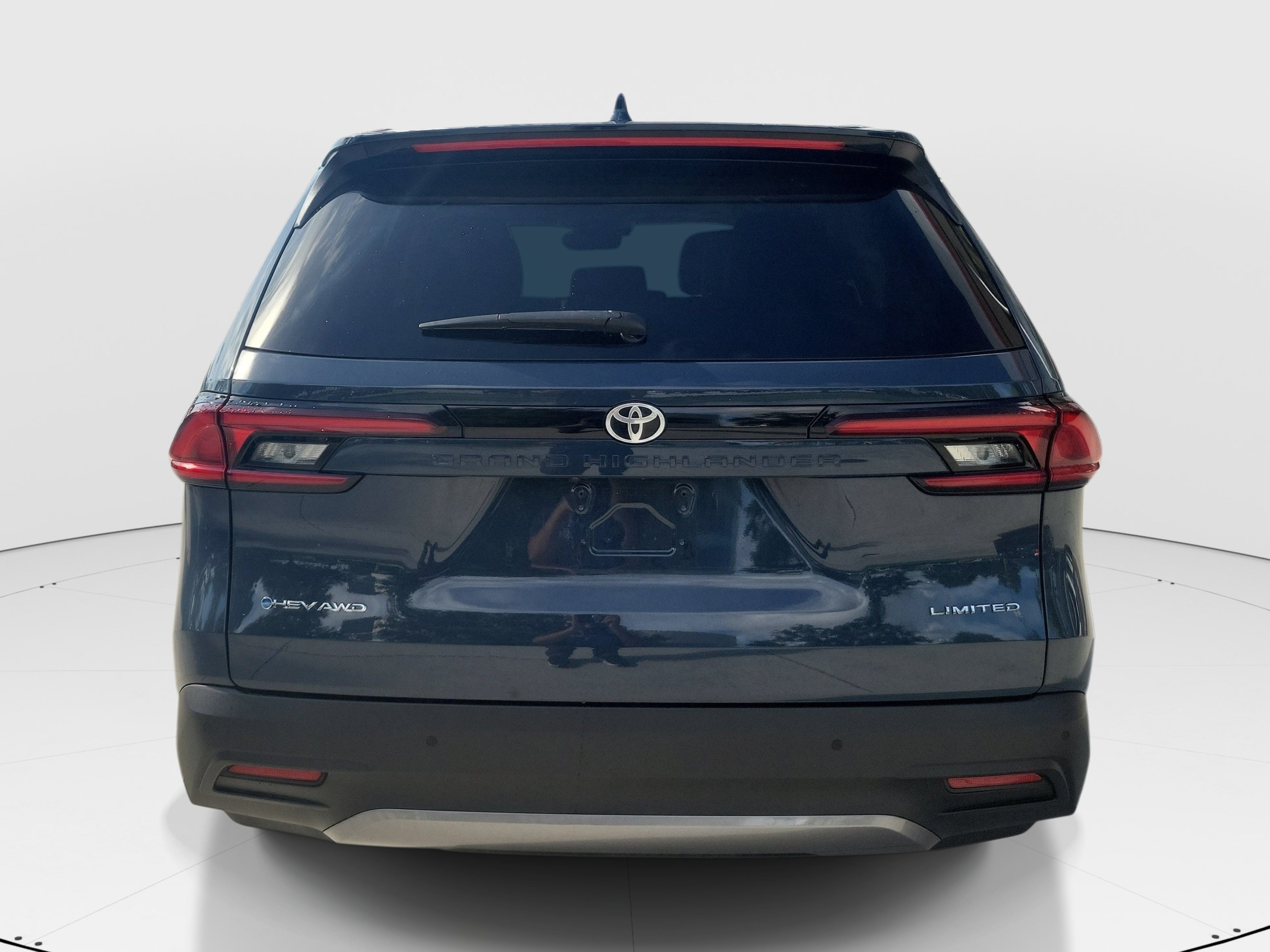 Certified Used 2025 Cloud Toyota Limited image 6