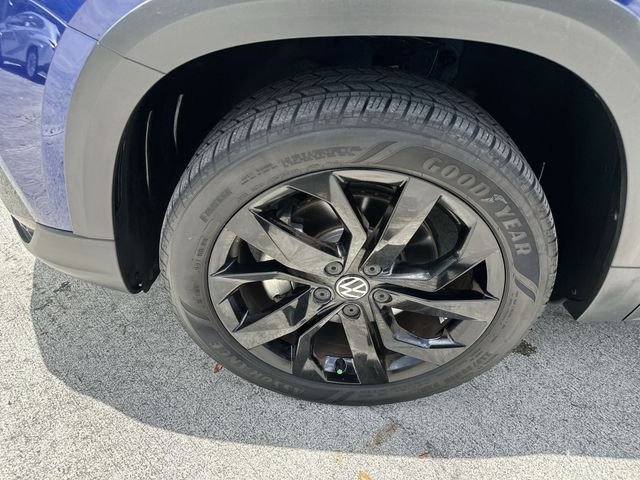 2023 Volkswagen Taos SE - Photo 10
