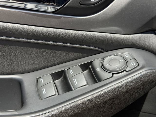 2023 Chevrolet Traverse 1LT - Photo 22