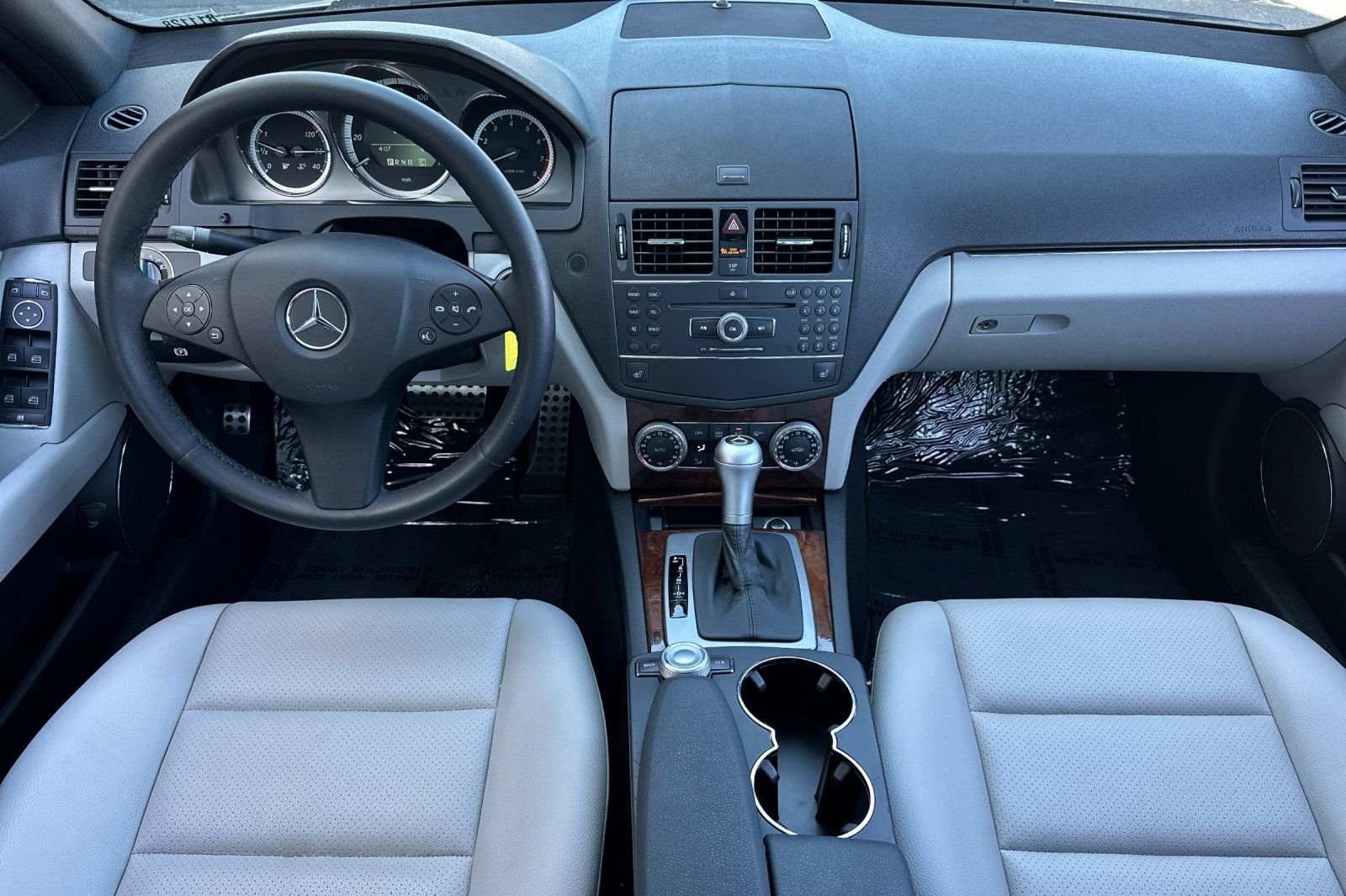 Used 2009 Silver Mercedes-Benz C 300 image 13
