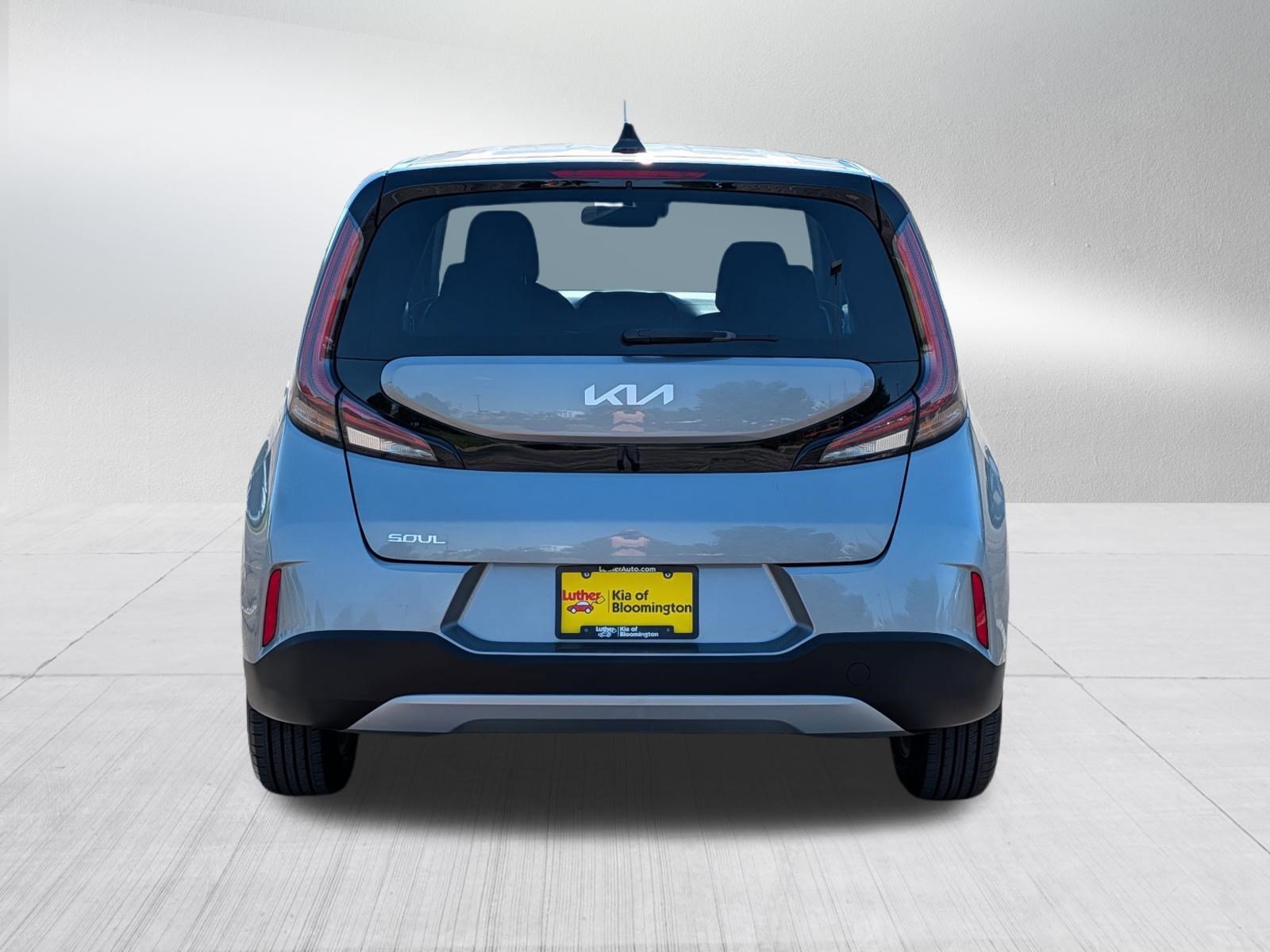 Certified Used 2023 Steel Gray Kia LX image 6