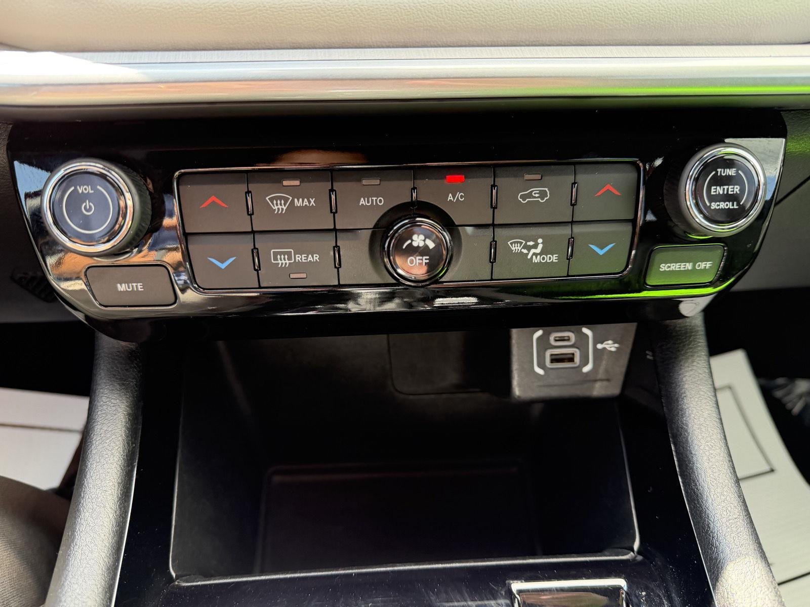 2025 Jeep Compass Limited - Photo 19