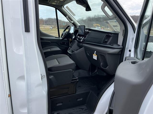 Used 2024 Oxford White Ford T350 AWD SRW image 44