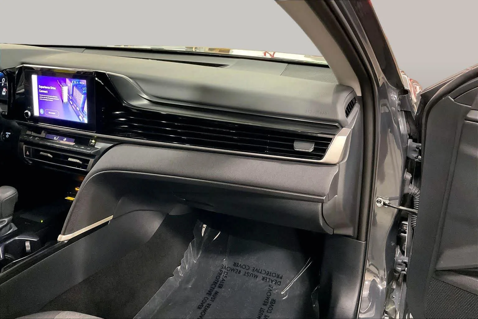 Used 2025 Underground Toyota LE image 18