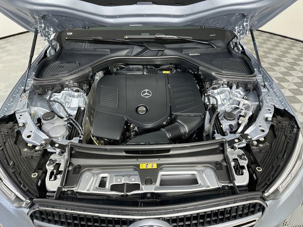 New 2027 Cirrus Silver Metallic Mercedes-Benz GLC 300 image 66