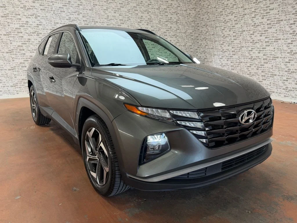 Used 2022 Amazon Gray Hyundai SEL image 1