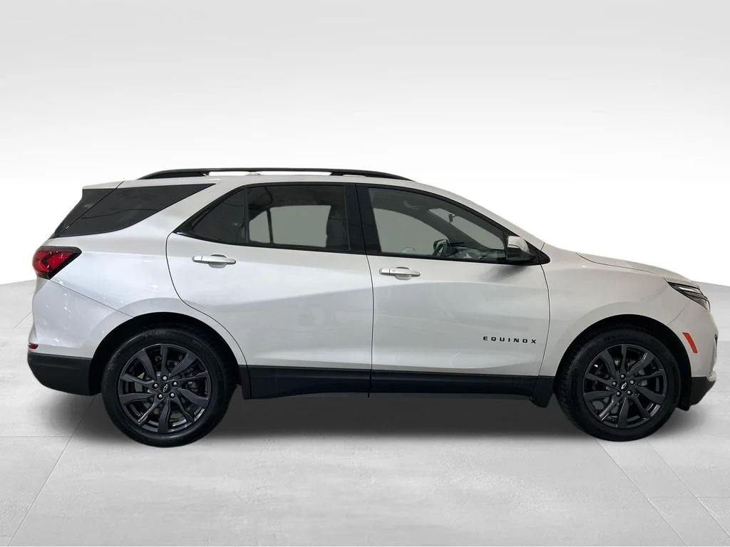 Used 2022 Silver Chevrolet RS image 7