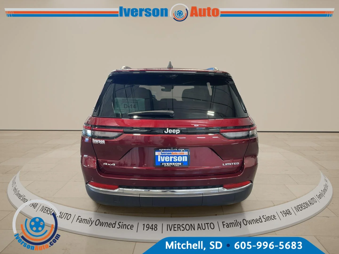 Used 2025 Velvet Red Pearlcoat Jeep Limited image 6