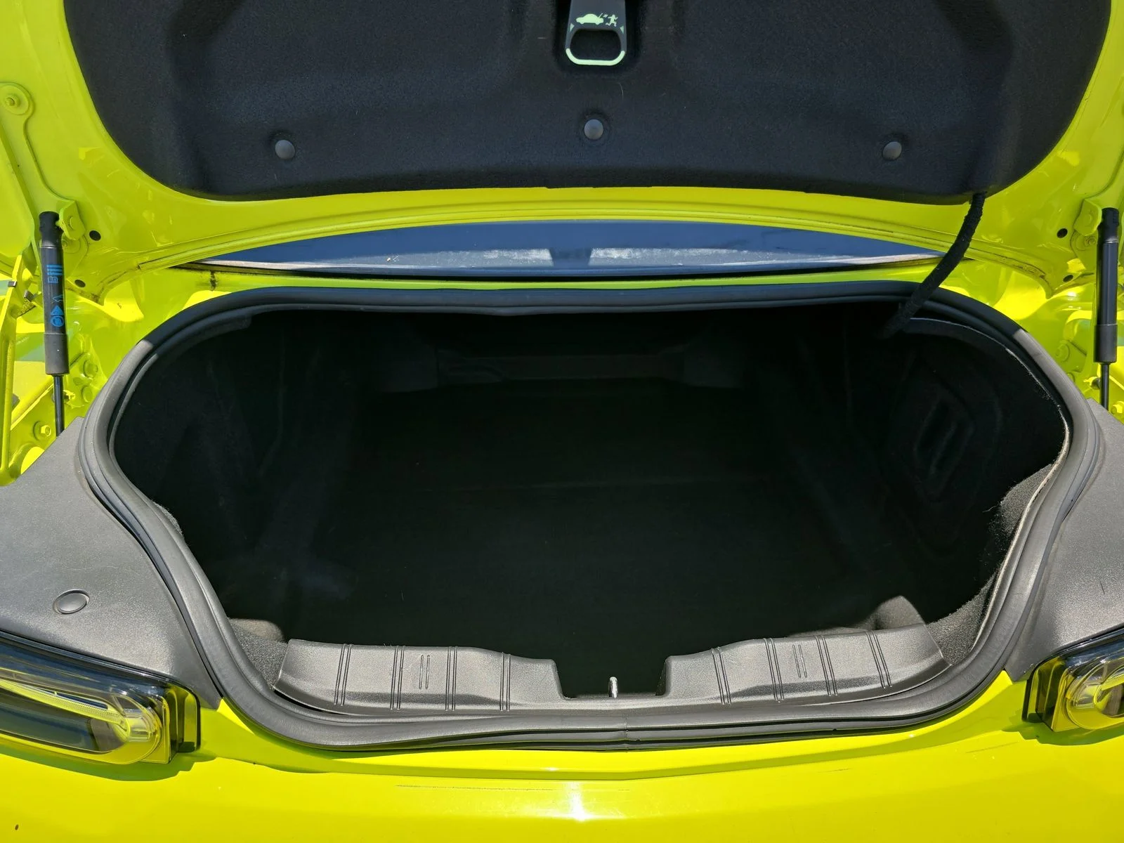Used 2021 Green Chevrolet SS image 12
