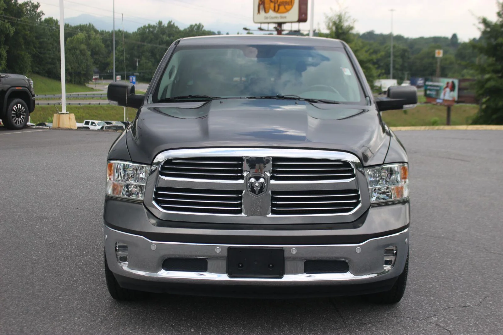 Used 2016 Grey Ram Lone Star image 2