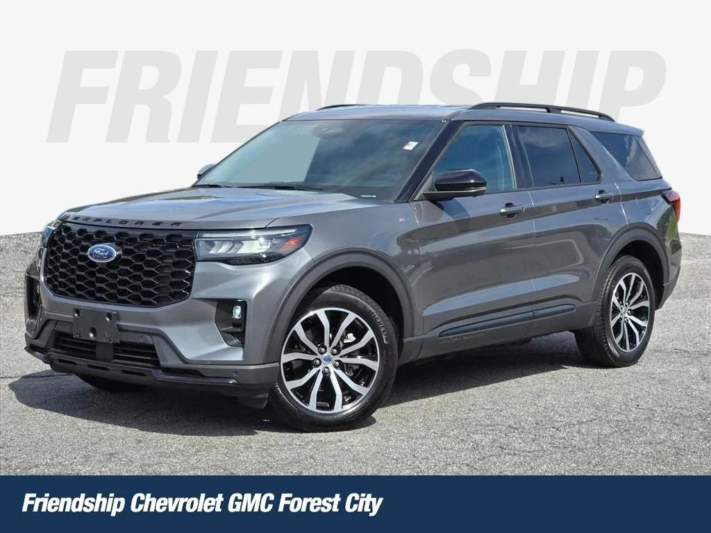 Used 2025 Gray Ford ST-Line image 1