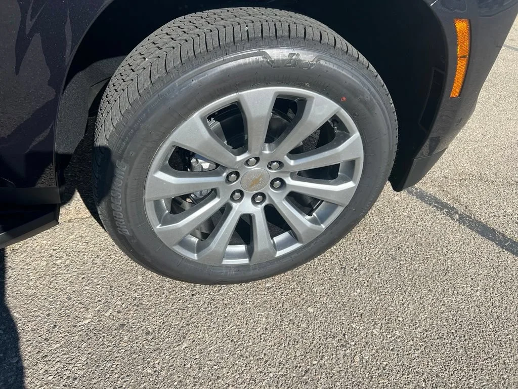 New 2026 Dark Ash Metallic Chevrolet Premier image 38