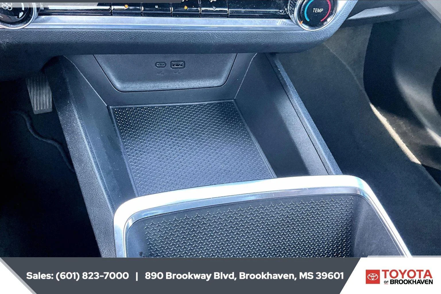 Used 2026 Lakeshore Blue Metallic Chevrolet AWD LT image 24