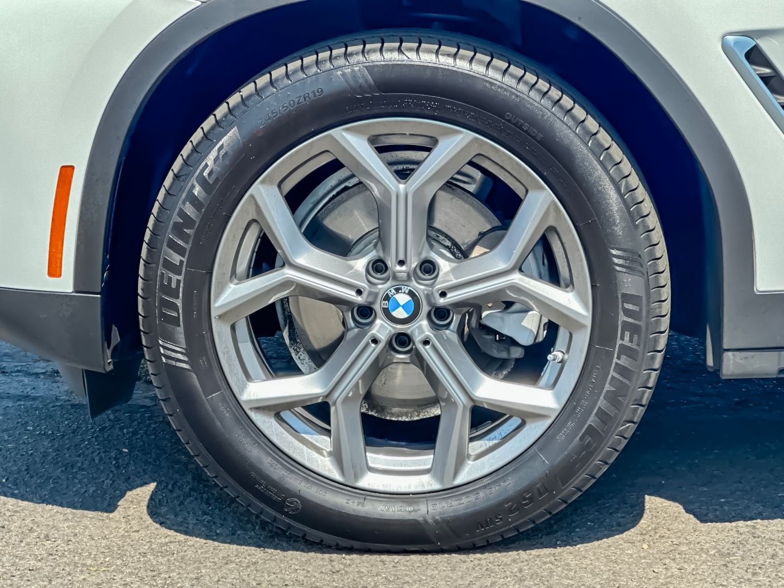 Used 2024  BMW xDrive30i image 26
