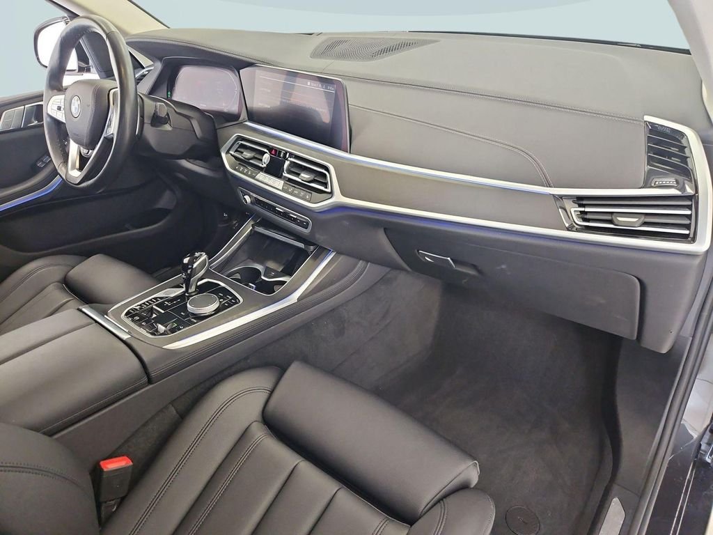 Used 2022 Dark Graphite Metallic BMW xDrive40i image 29