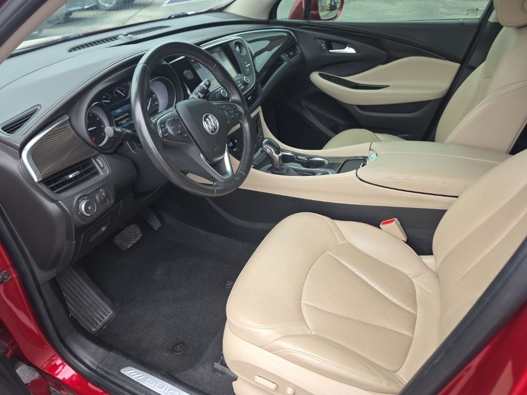 Used 2020 Red Buick Essence image 9