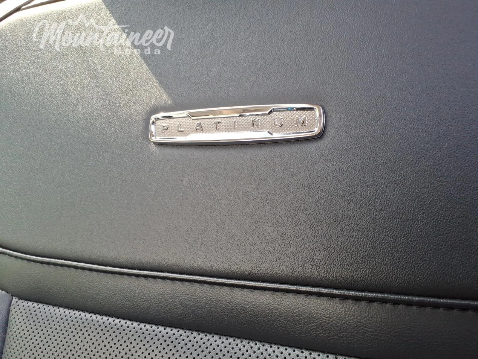 Used 2025 Dark Matter Gray Ford Platinum image 43