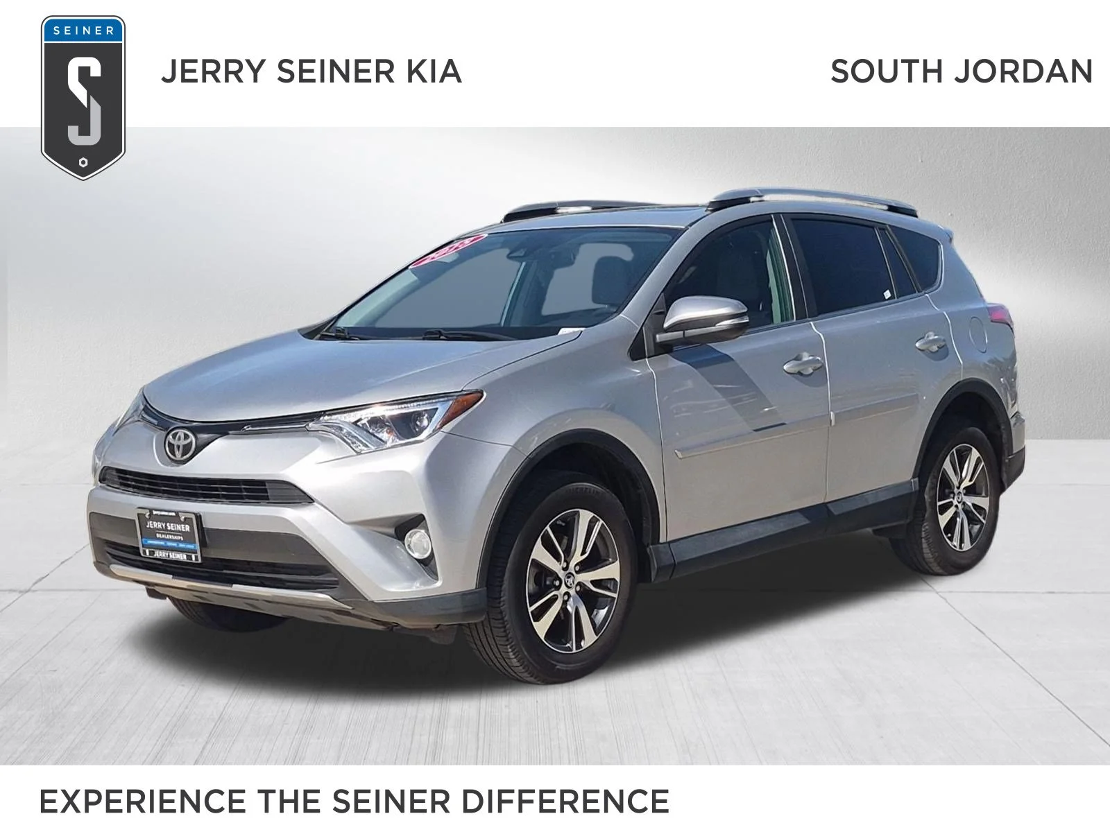 Used 2018 Silver Sky Metallic Toyota XLE image 1