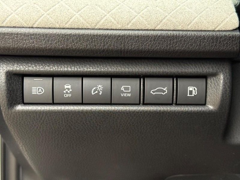 2026 Toyota Camry XSE - Photo 18