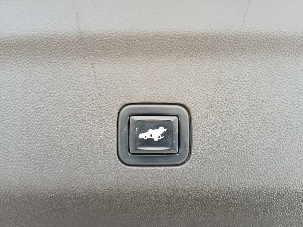 2021 Chevrolet Suburban Z71 - Photo 21