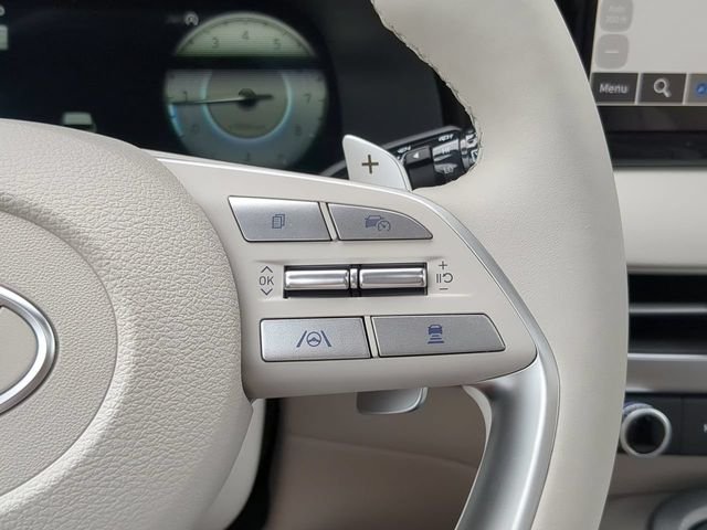 Used 2024 White Hyundai Limited image 28